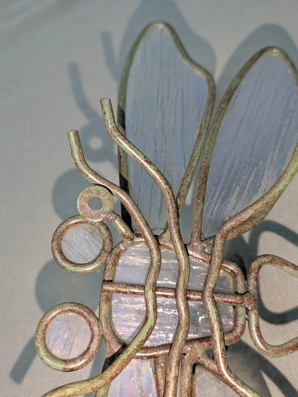 N/A elegant iridescent